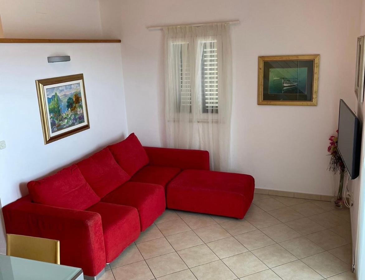 Apartments Josip Бол Екстериор снимка