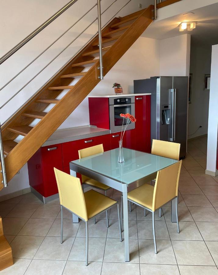 Apartments Josip Бол Екстериор снимка
