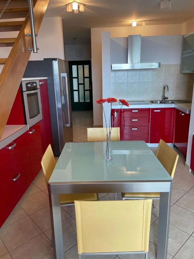 Apartments Josip Бол Екстериор снимка